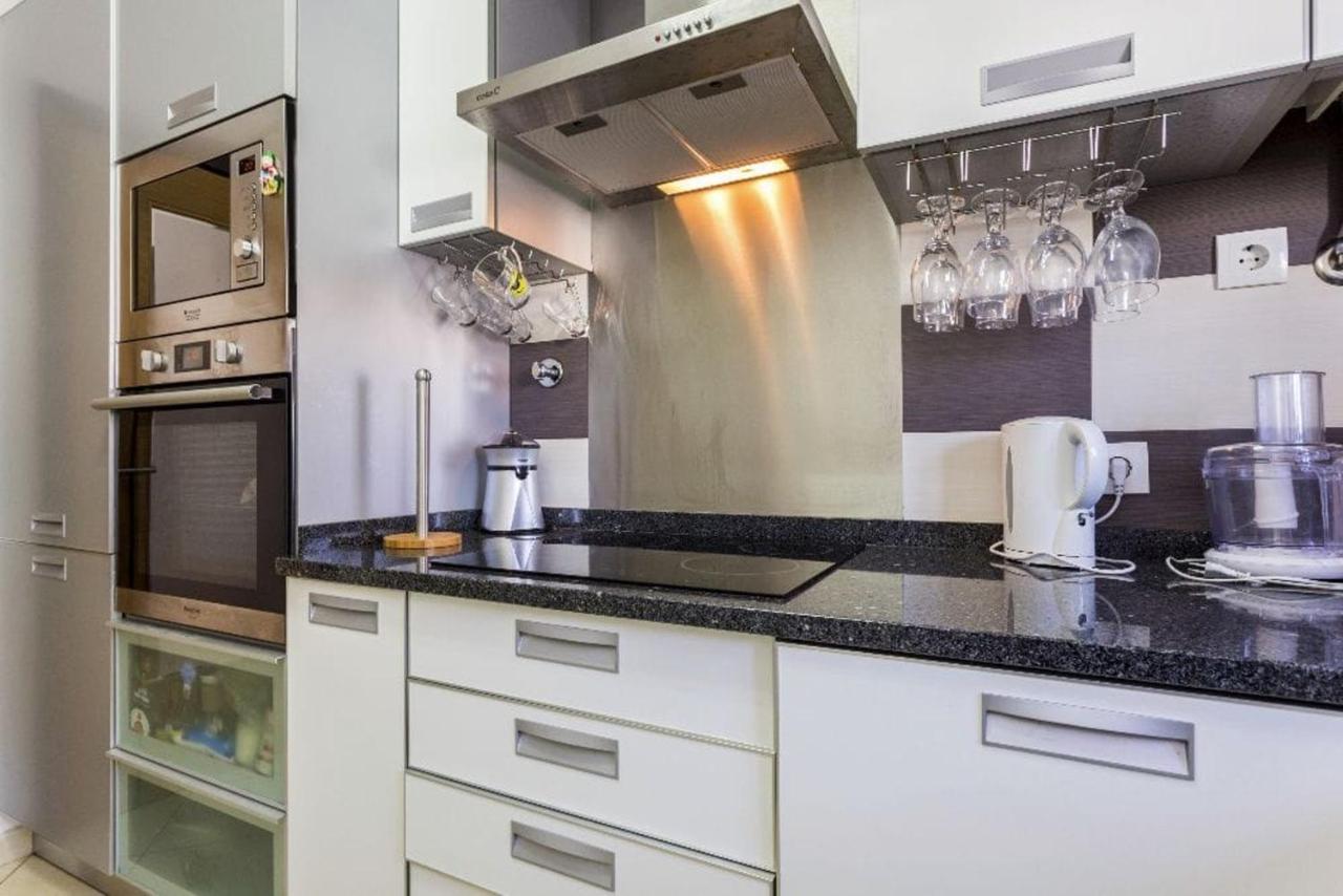 Modern In With 76 Sqm Terrace And Free Parking Albufeira